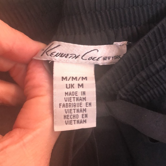 Kenneth Cole. Perfect relaxed work  nice clean.  M. Office - Picture 4 of 5